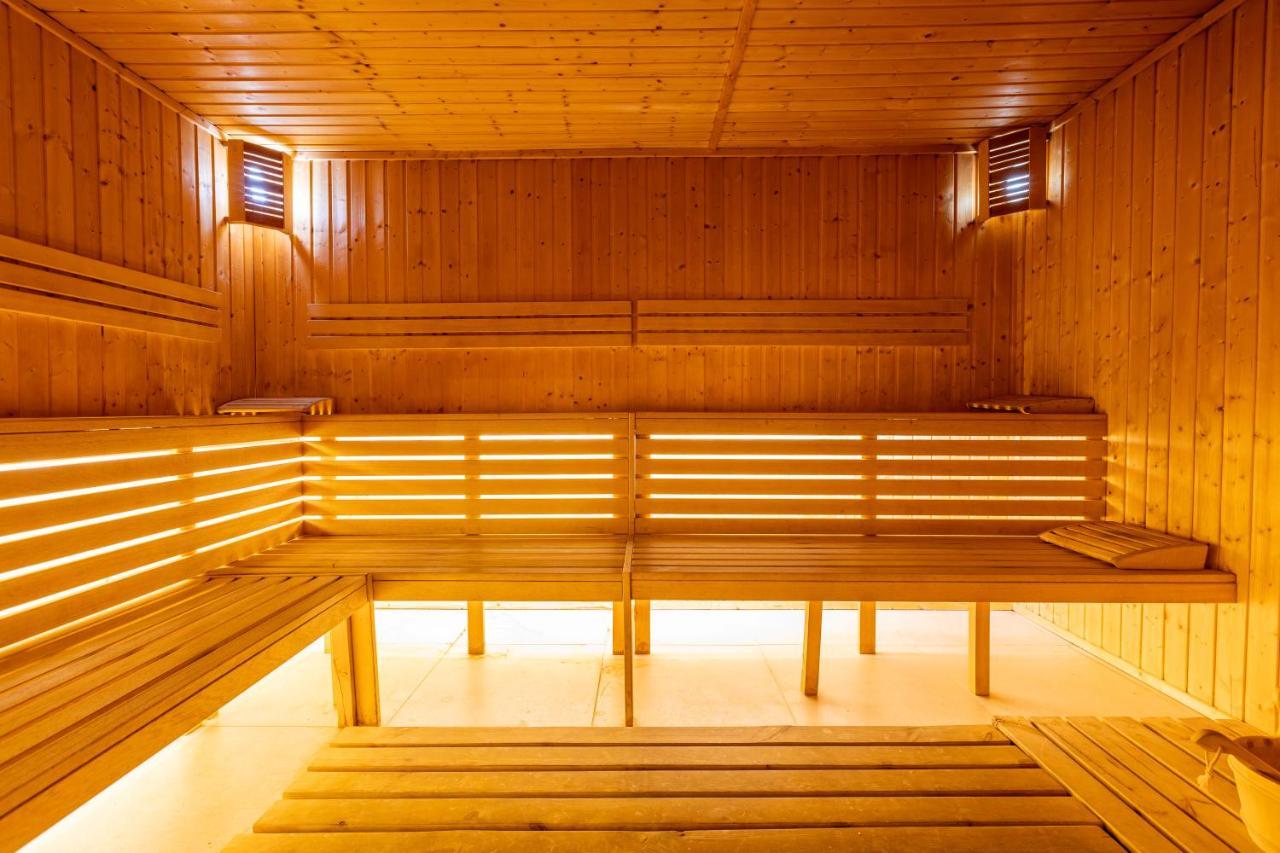 Spa Hotel Persenk เดวิน ภายนอก รูปภาพ A modern Finnish sauna